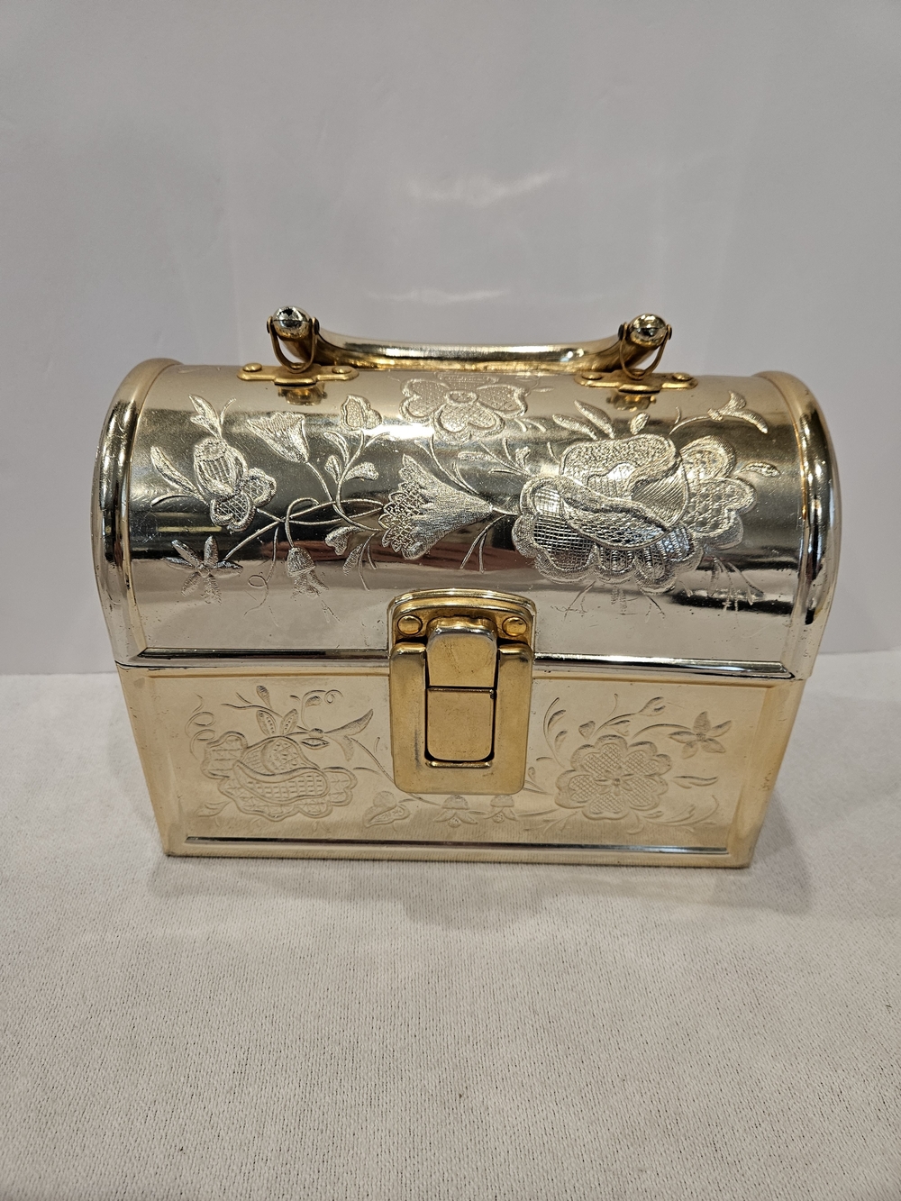 Glamorous 50s Gold Floral Etched Purse Made In Italy Pin Up Rockabilly